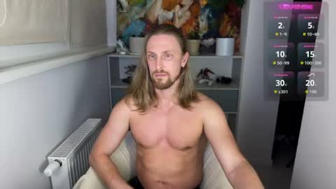 sky_guy25 online show from 06/23/26, 07:34