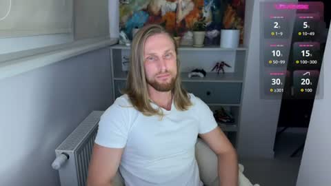 sky_guy25 online show from 07/11/26, 08:33