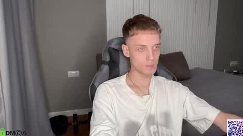 sky_hunter online show from 11/06/25, 07:04