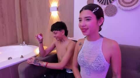 Snapshot of sky_n_zayn chatting on 03/22/26, 01:03 sky_n_zayn online show from 03/22/26, 01:03