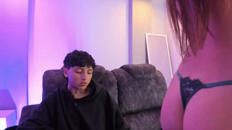 Snapshot of sky_n_zayn chatting on 04/07/26, 01:00 sky_n_zayn online show from 04/07/26, 01:00