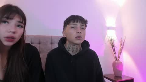 Snapshot of sky_n_zayn chatting on 04/15/26, 12:23 sky_n_zayn online show from 04/15/26, 12:23