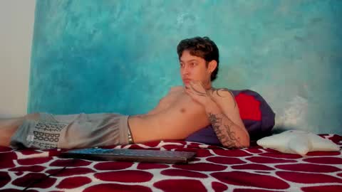 sky_wild online show from 12/16/25, 02:49