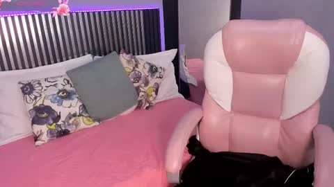 S O F I  online show from 09/23/25, 01:36