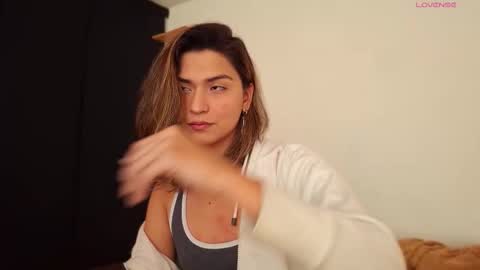 Vi online show from 10/15/25, 06:57