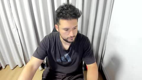 skyblack_ online show from 05/11/26, 04:07