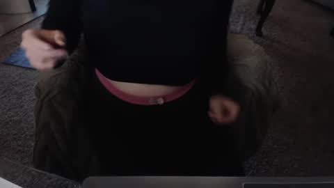 SKYLE   online show from 02/25/25, 11:44