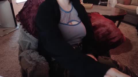 SKYLE   online show from 09/08/25, 10:42