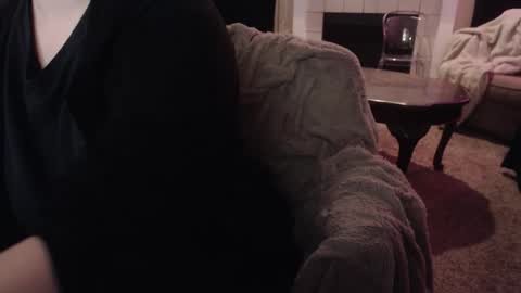 SKYLE   online show from 10/08/25, 07:50