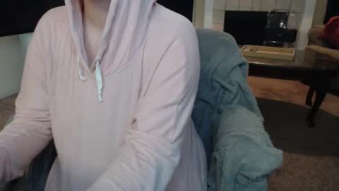 SKYLE   online show from 01/16/26, 07:40