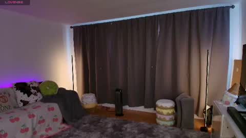 Skye Watson online show from 07/14/26, 06:57