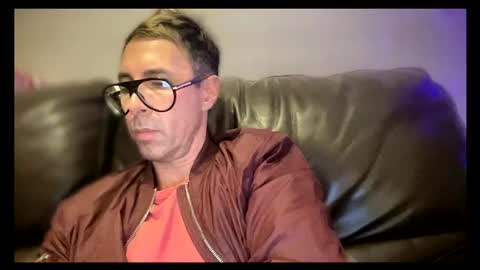 IAN HARD online show from 06/17/26, 03:57