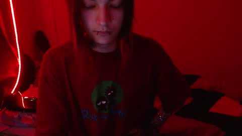 Snapshot of skykar chatting on 11/11/25, 12:32 reep online show from 11/11/25, 12:32