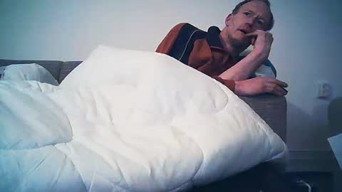 Snapshot of skylab78 chatting on 02/10/25, 04:52 MadOteC online show from 02/10/25, 04:52