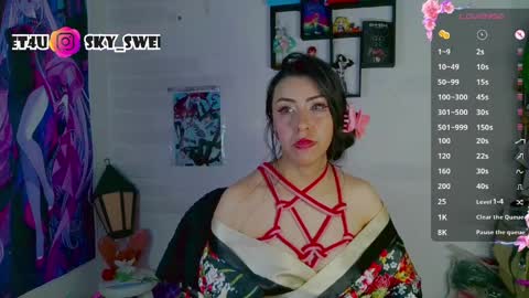 Snapshot of skylady05 chatting on 04/09/26, 06:19 millie online show from 04/09/26, 06:19