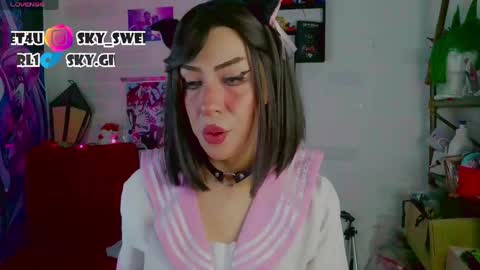 Snapshot of skylady05 chatting on 04/14/26, 09:32 millie online show from 04/14/26, 09:32