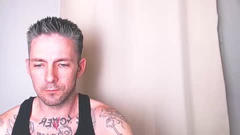 Snapshot of skylarrgrey chatting on 03/20/26, 06:18 SkylarGrey online show from 03/20/26, 06:18