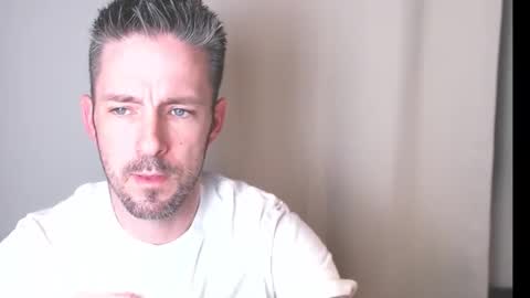 Snapshot of skylarrgrey chatting on 03/29/26, 07:08 SkylarGrey online show from 03/29/26, 07:08