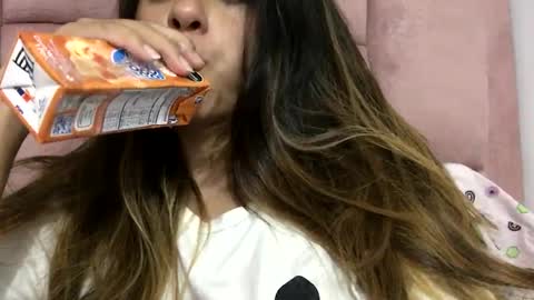 Skyler online show from 09/15/25, 04:34