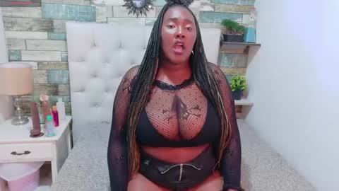 Snapshot of skyler_naomi chatting on 04/15/26, 02:46 skyler_naomi online show from 04/15/26, 02:46