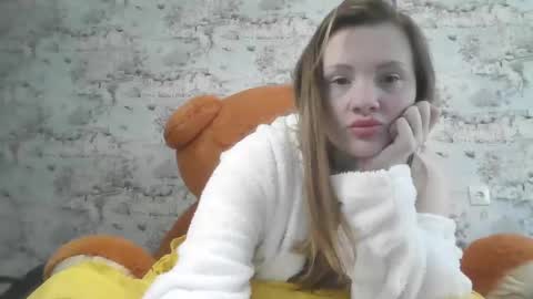 Skyler online show from 02/27/25, 01:38