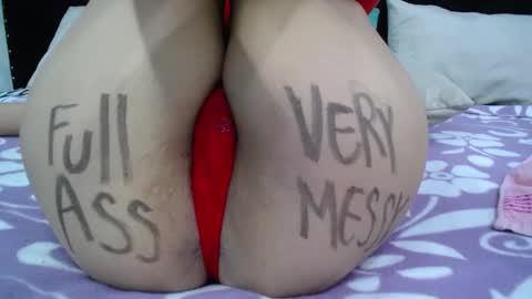 Snapshot of skynny_horney chatting on 12/06/24, 04:03 Skynny online show from 12/06/24, 04:03