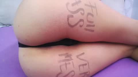 Snapshot of skynny_horney chatting on 01/10/25, 10:36 Skynny online show from 01/10/25, 10:36