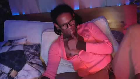 Snapshot of skyonetoo3 chatting on 03/02/25, 03:45 skyonetoo3 online show from 03/02/25, 03:45