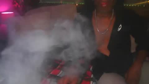 Snapshot of skyonetoo3 chatting on 11/25/25, 10:10 skyonetoo3 online show from 11/25/25, 10:10