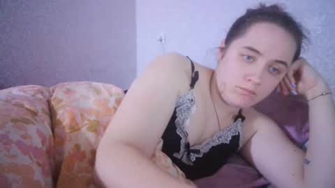 skyressie333 online show from 02/09/25, 09:17