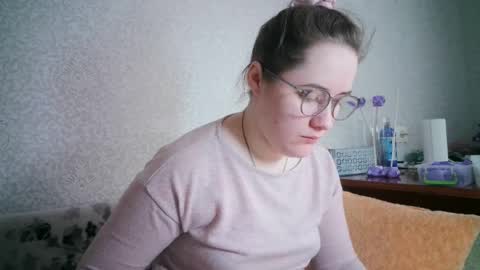 skyressie333 online show from 02/18/25, 09:10