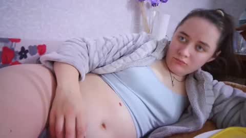 skyressie333 online show from 03/06/25, 05:43