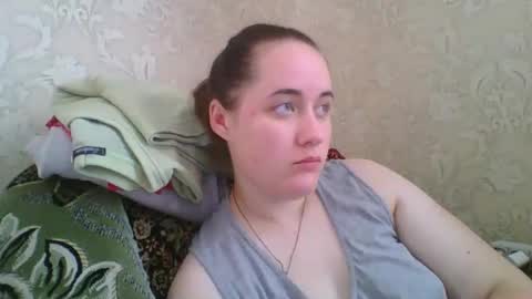 skyressie333 online show from 10/21/25, 07:31