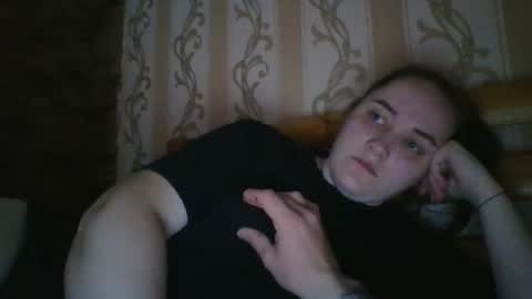 Snapshot of skyressie333 chatting on 03/19/26, 08:35 skyressie333 online show from 03/19/26, 08:35