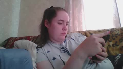 Snapshot of skyressie333 chatting on 03/27/26, 10:48 skyressie333 online show from 03/27/26, 10:48