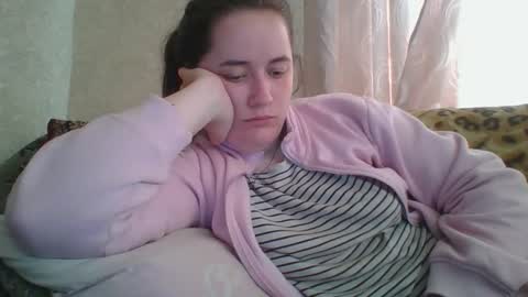 Snapshot of skyressie333 chatting on 04/16/26, 06:25 skyressie333 online show from 04/16/26, 06:25