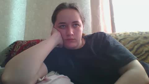 Snapshot of skyressie333 chatting on 05/17/26, 06:00 skyressie333 online show from 05/17/26, 06:00