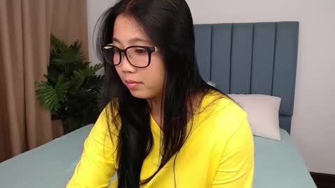 Snapshot of skytime96 chatting on 12/20/25, 08:54 Sky online show from 12/20/25, 08:54