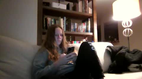 Snapshot of skywinters chatting on 10/18/25, 02:47 Sky Winters online show from 10/18/25, 02:47