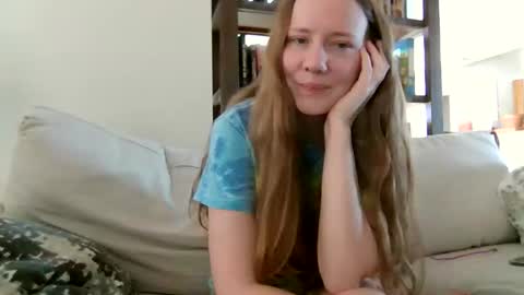 Sky Winters online show from 12/05/25, 03:30