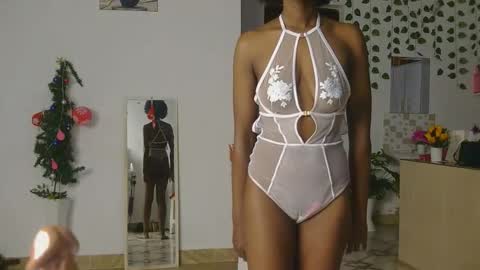 Bella online show from 03/08/26, 02:04