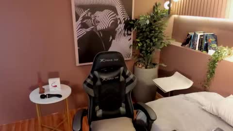 abby online show from 11/14/25, 12:48