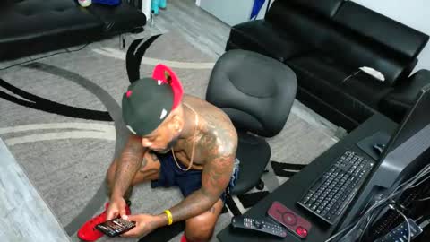 nasty twitter KASHCARTERATL online show from 12/21/25, 06:04