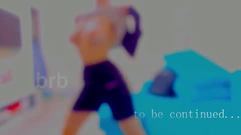 Snapshot of slaty_sugar chatting on 10/19/25, 02:40 Nika online show from 10/19/25, 02:40