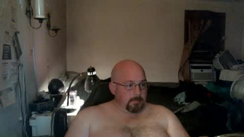 Snapshot of slavejim518 chatting on 09/20/25, 05:41 slavejim online show from 09/20/25, 05:41