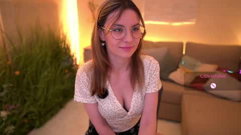Snapshot of slickmewet chatting on 05/30/26, 07:22 Elise 165cm 50kg online show from 05/30/26, 07:22