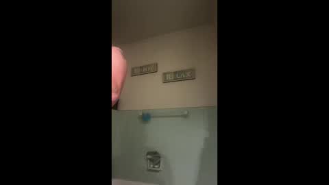 slicknick1988 online show from 04/21/26, 06:09