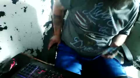 slickwill2391 online show from 06/10/26, 07:13