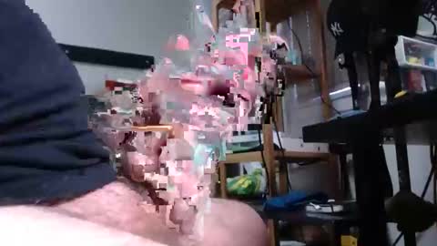 Snapshot of sliderguy699 chatting on 01/22/25, 10:05 sliderguy699 online show from 01/22/25, 10:05