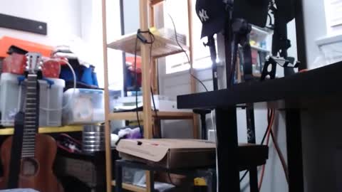 Snapshot of sliderguy699 chatting on 02/04/25, 06:06 sliderguy699 online show from 02/04/25, 06:06